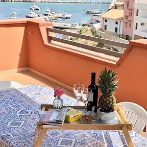 By The Sea Bed & Breakfast